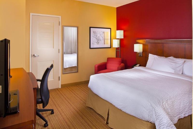 Courtyard By Marriott New Orleans Downtown Near The French Quarter Hotel Exterior photo