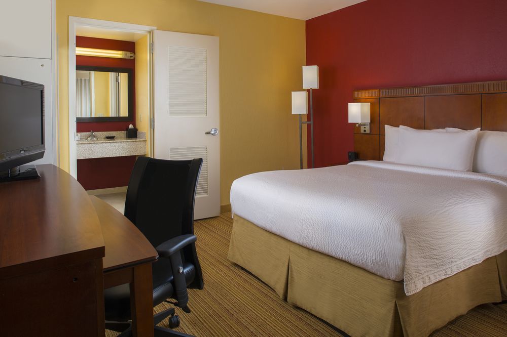 Courtyard By Marriott New Orleans Downtown Near The French Quarter Hotel Exterior photo